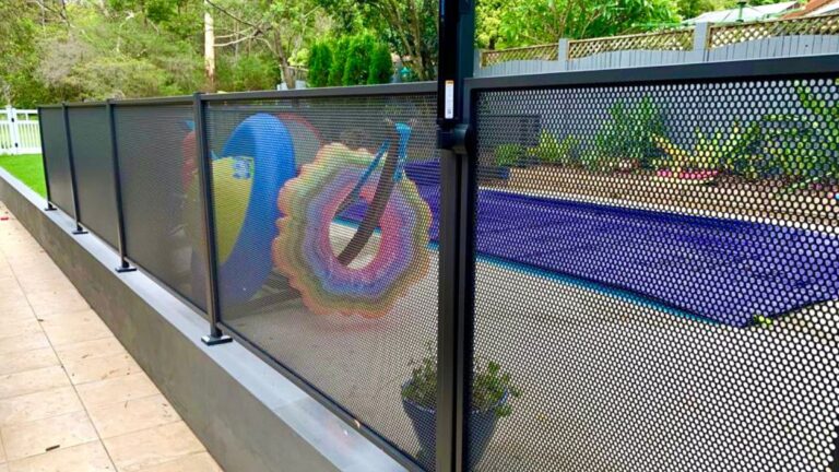 Aluminium pool fence | Are aluminium pool fences good | the diy fence company
